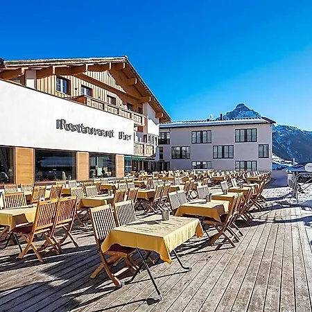 ホテル Steffisalp - Ski-in & Ski-out Am Arlberg